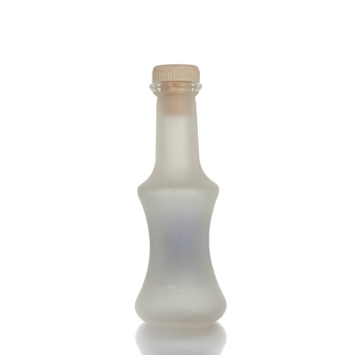 Transparent glaskaraff med tryck, kÃ¶k, raki, tsikoudia KÃ¶k & glas 42 - grifon.se 