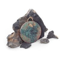 Phaistos Disc: The Unsolved Mystery, Hängande liten 9 cm alabaster, minoisk kultur, väggmonterad, antikens Grekland Polyester 2 