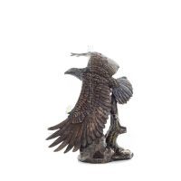 Eagle catching fish & flying over the wave 38 cm Full-body statue with Bronze Electrolysis Veronese Veronese 3 - grifon.se 