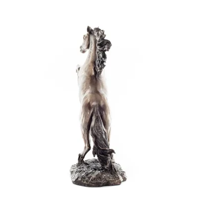 Häst eller Equine, en häst som dansar 28,9 cm. Helkroppsstatyett med brons elektroplätering Veronese Veronese 2 - grifon.se 