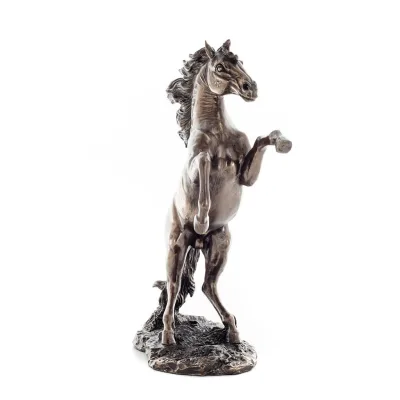 Häst eller Equine, en häst som dansar 28,9 cm. Helkroppsstatyett med brons elektroplätering Veronese Veronese 4 - grifon.se 