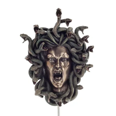 Medusa: The Wild-Eyed Mermaid in a Mask Väggmonterad 37 cm Veronese brons elektrolytisk staty i full längd, antikens Grekland Ve