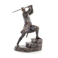 Knight on Stairs Holding Sword in Attack Stance 19.5x30.5cm Veronese Electrolytic Bronze Full Body Statue Veronese 5 - grifon.se