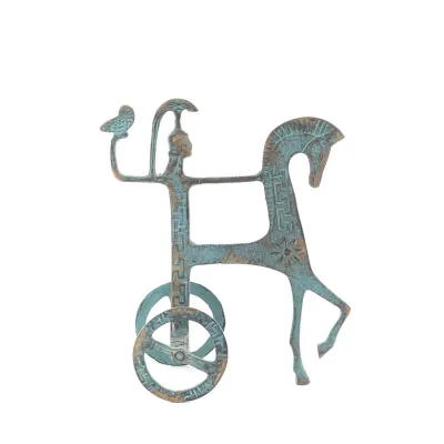 Athena or Athana or Athene: The goddess of wisdom 18cm on a chariot with a helmet and an owl in her hand, full-bodied bronze dec