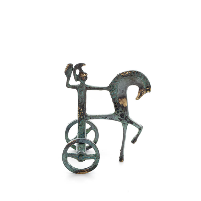 Athena or Athana or Athene: The goddess of wisdom 11cm on a chariot with a helmet and an owl in her hand, full-bodied bronze dec