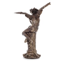 Aλαβάστρινo/η 